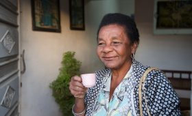 découvrez cuba, l'île enchanteresse des caraïbes, célèbre pour ses plages de sable blanc, sa culture riche, et son histoire fascinante. explorez la havane, partez à la rencontre de ses habitants chaleureux, savourez la cuisine cubaine authentique, et vivez des expériences inoubliables au cœur de ce paradis tropical.