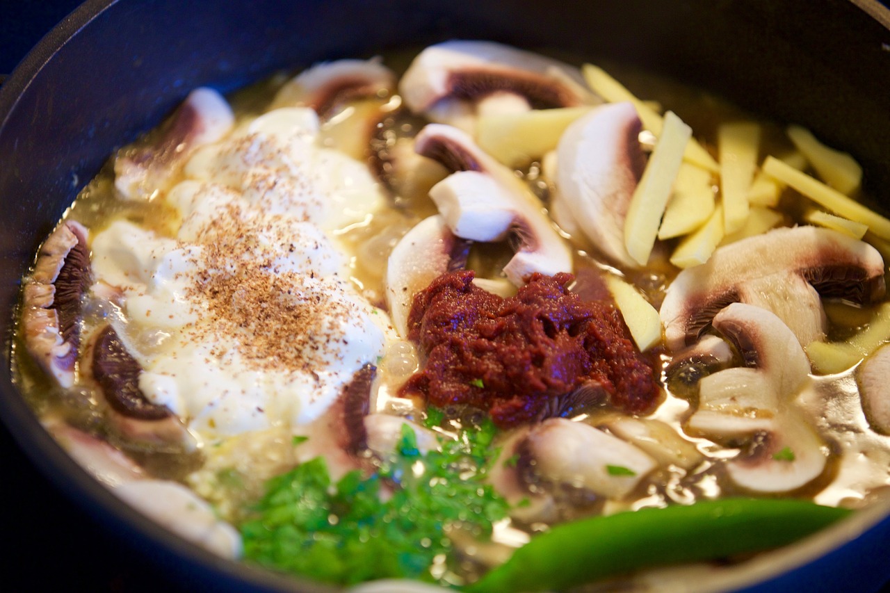 découvrez l'art de la cuisine française, un voyage culinaire riche en saveurs et en traditions. explorez des recettes classiques, des techniques de chef et des ingrédients authentiques qui font de la gastronomie française un véritable symbole de l'élégance et du raffinement. que vous soyez novice ou passionné, plongez dans l'univers savoureux de la cuisine française.