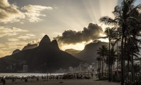 découvrez l'évasion parfaite au cœur du brésil, où la nature luxuriante, les plages paradisiaques et la culture vibrant se combinent pour une expérience inoubliable. laissez-vous séduire par des paysages époustouflants et une aventure authentique.