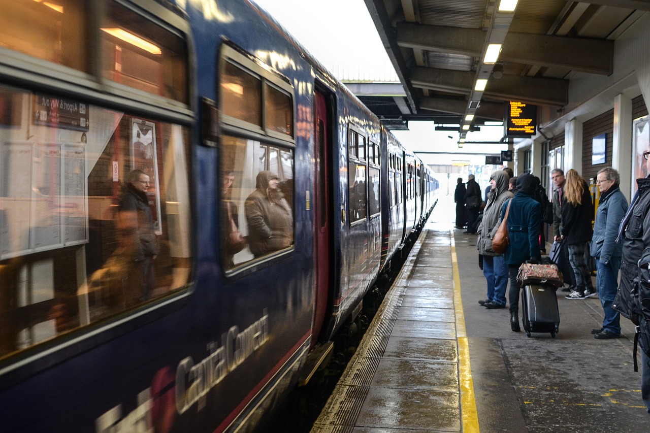 découvrez les joies du voyage en train : confort, paysages à couper le souffle et une expérience unique à chaque trajet. que vous partiez pour une escapade d'un week-end ou un voyage à travers le pays, le train vous offre une manière écologique et relaxante de voyager. embarquez pour l'aventure !