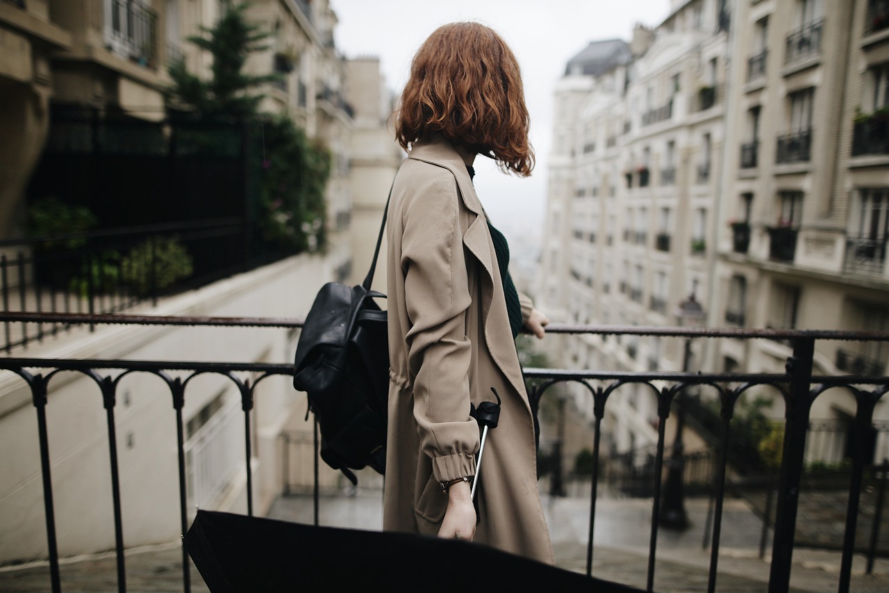 découvrez paris, la capitale de la france, célèbre pour son riche patrimoine culturel, ses monuments emblématiques comme la tour eiffel et le louvre, sa gastronomie exquise et ses charmants quartiers. partez à la rencontre de l'histoire, de l'art et de la mode au cœur de cette ville romantique.