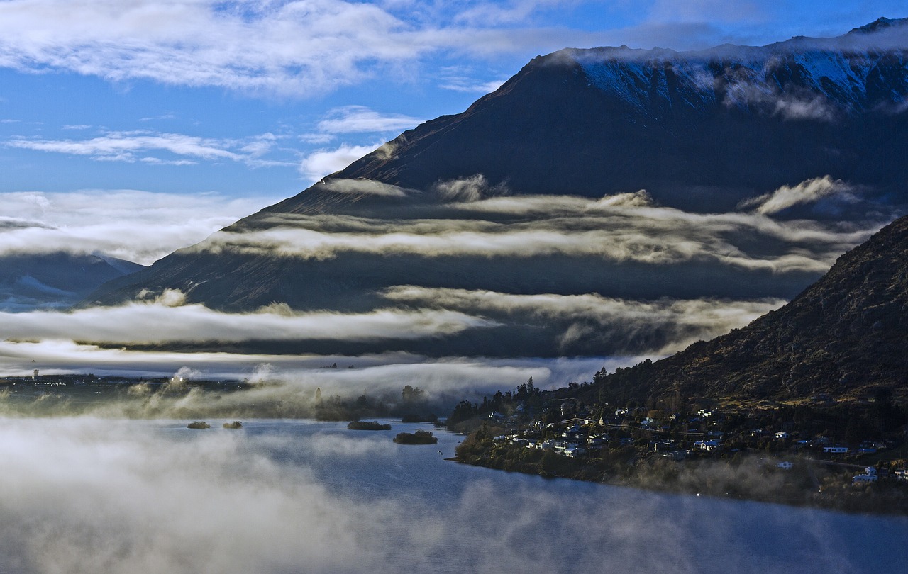 découvrez la nouvelle-zélande, un pays fascinant réputé pour ses paysages époustouflants, sa riche culture maorie et ses nombreuses activités de plein air. explorez des montagnes majestueuses, des plages immaculées et une biodiversité unique, tout en savourant l'hospitalité chaleureuse de ses habitants.