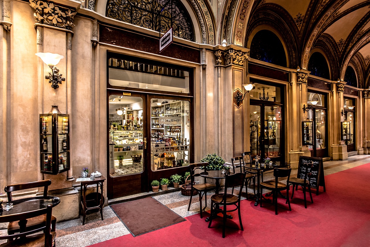 découvrez vienne, la capitale autrichienne, célèbre pour son architecture baroque, ses opérettes, ses musées prestigieux et sa délicieuse cuisine. plongez dans l'histoire et la culture de cette ville romantique, où chaque coin de rue raconte une histoire.