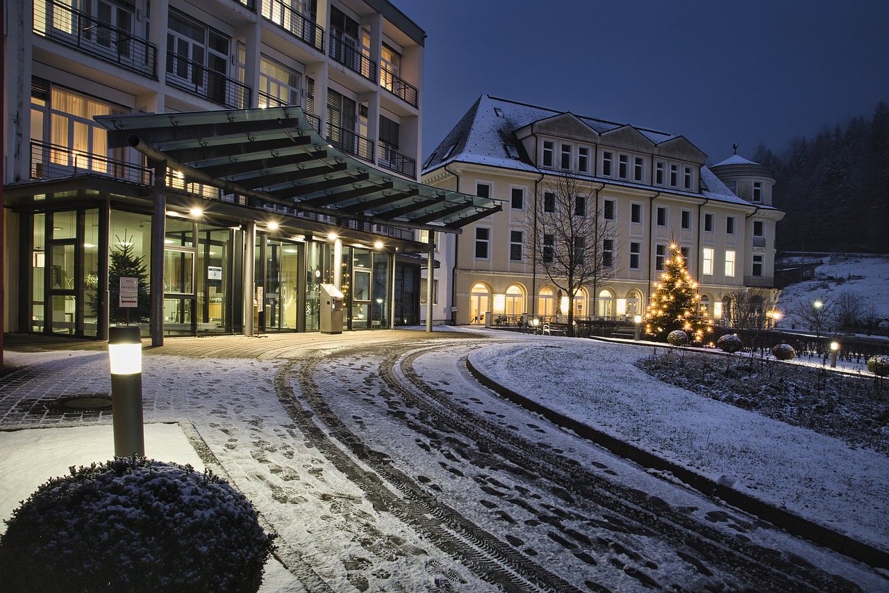 découvrez notre sélection d'hébergements charmants qui allient confort et authenticité. parfaits pour un séjour inoubliable, ces logements uniques vous plongeront dans une atmosphère chaleureuse, que ce soit pour une escapade romantique ou des vacances en famille.