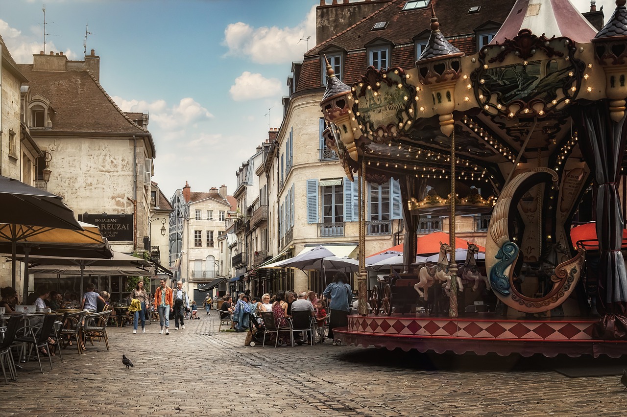 découvrez dijon, la capitale de la bourgogne, riche en histoire et en culture. explorez ses charmantes ruelles, savourez sa gastronomie renommée et visitez ses monuments emblématiques comme le palais des ducs. plongez dans l'art de vivre bourguignon au cœur de cette ville dynamique.