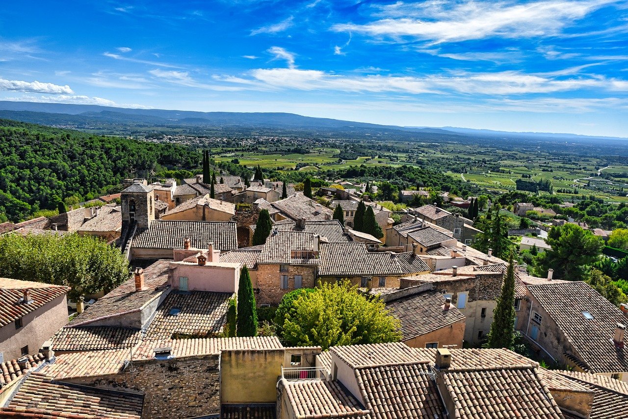 découvrez l'histoire fascinante à travers notre sélection des monuments historiques emblématiques. explorez leur architecture, leur culture et les récits qui ont façonné notre patrimoine.