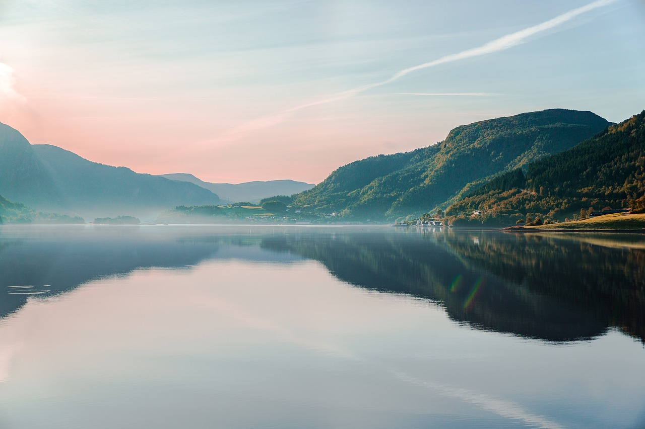 découvrez la beauté des lacs : paysages enchanteurs, activités de plein air, et moments de détente au bord de l'eau. plongez dans un monde naturel apaisant et explorez les merveilles que chaque lac a à offrir.