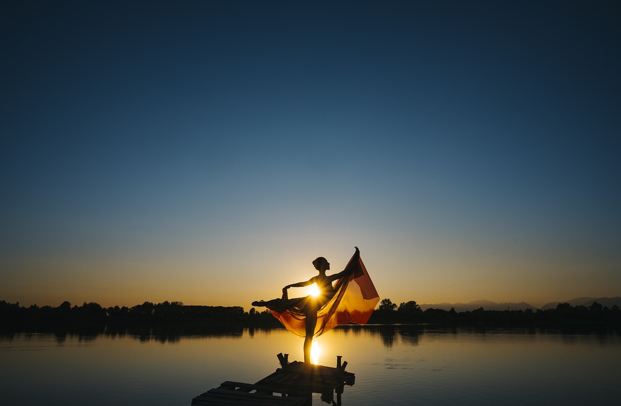 découvrez l'univers fascinant des danses rituelles, où chaque mouvement raconte une histoire ancestrale et célèbre les traditions culturelles. plongez dans l'harmonie entre spiritualité et expression artistique, et explorez le rôle essentiel que ces danses jouent dans la préservation des patrimoines.