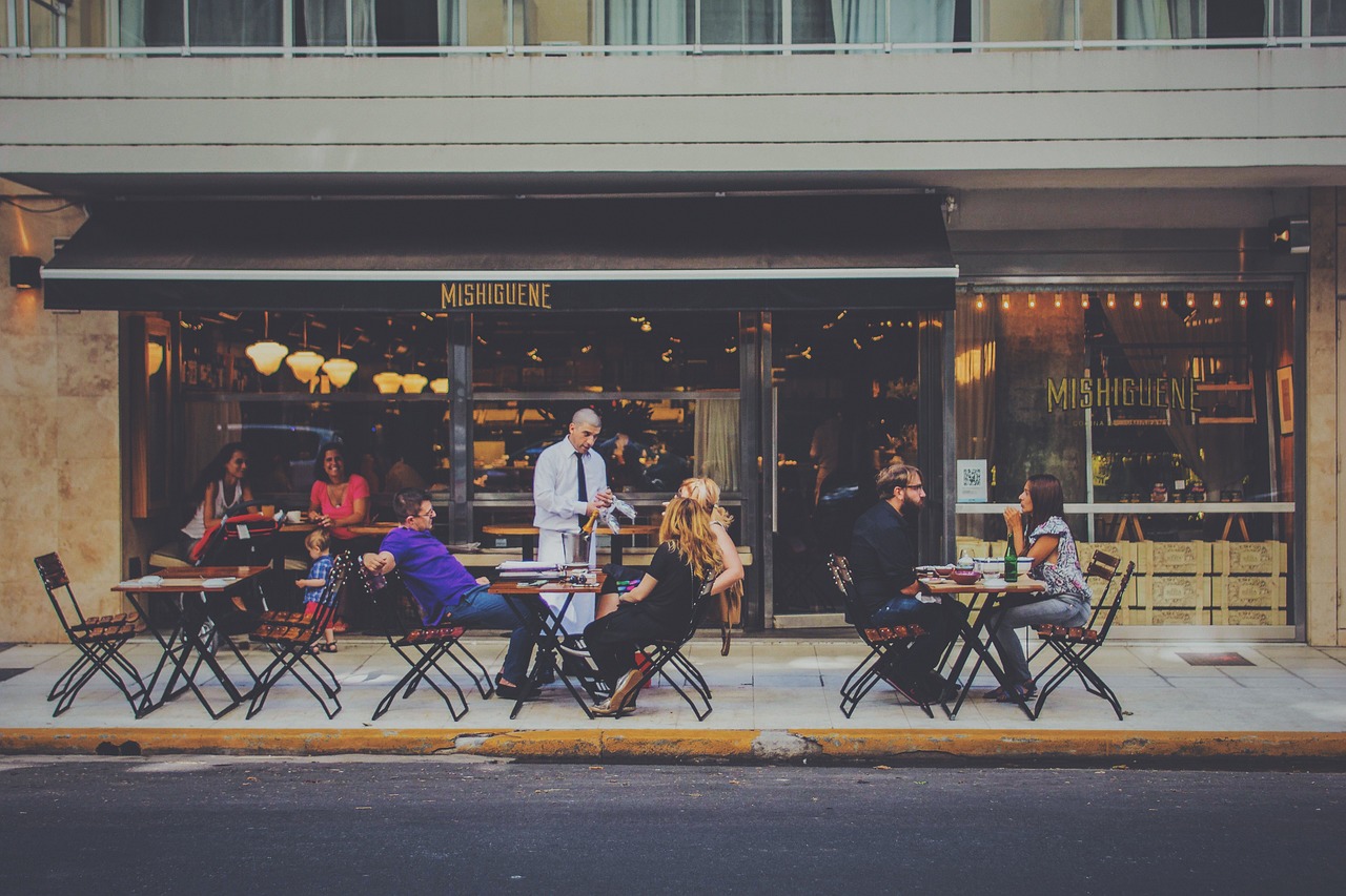 découvrez les restaurants panoramiques qui allient gastronomie exquise et vues imprenables. parfait pour des repas mémorables dans des cadres enchanteurs.