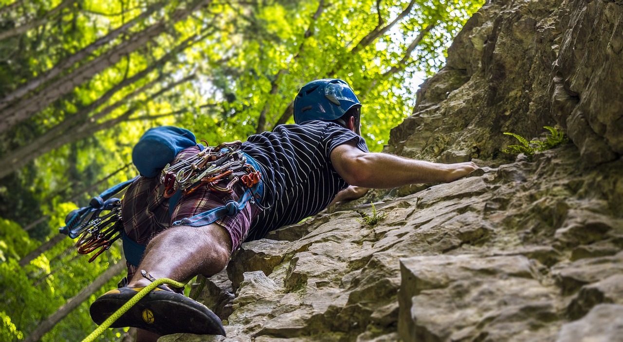 découvrez notre documentation complète sur le voyage d'aventure, comprenant des conseils pratiques, des destinations incontournables et des astuces pour vivre des expériences inoubliables en pleine nature.