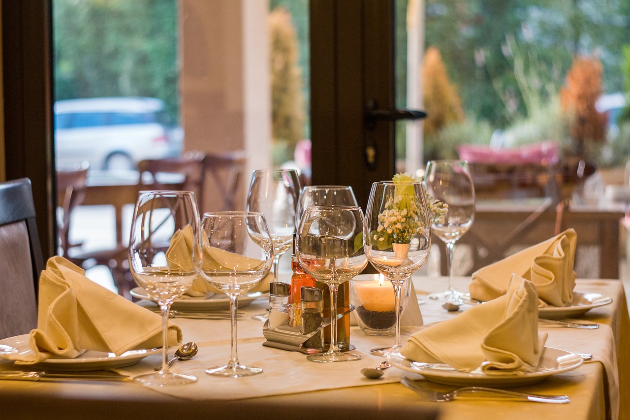 découvrez notre sélection de restaurants typiques où vous pourrez savourer des plats traditionnels et authentiques. que ce soit pour une cuisine locale ou des spécialités du monde, régalez vos papilles dans des ambiances chaleureuses et conviviales.