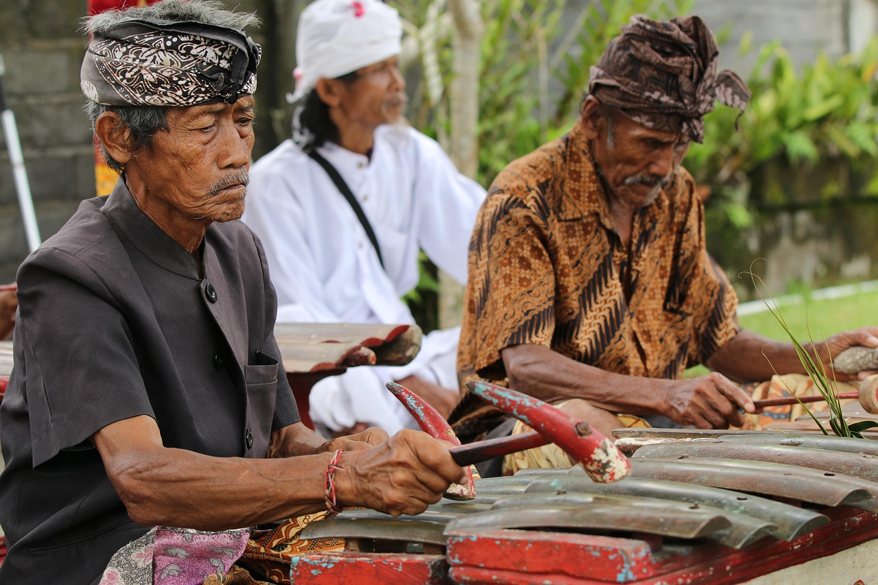 découvrez la cuisine balinaise, un voyage culinaire à travers des saveurs exotiques et des plats traditionnels. plongez dans l'univers des épices, des légumes frais et des recettes ancestrales qui font de chaque repas une expérience unique à bali.