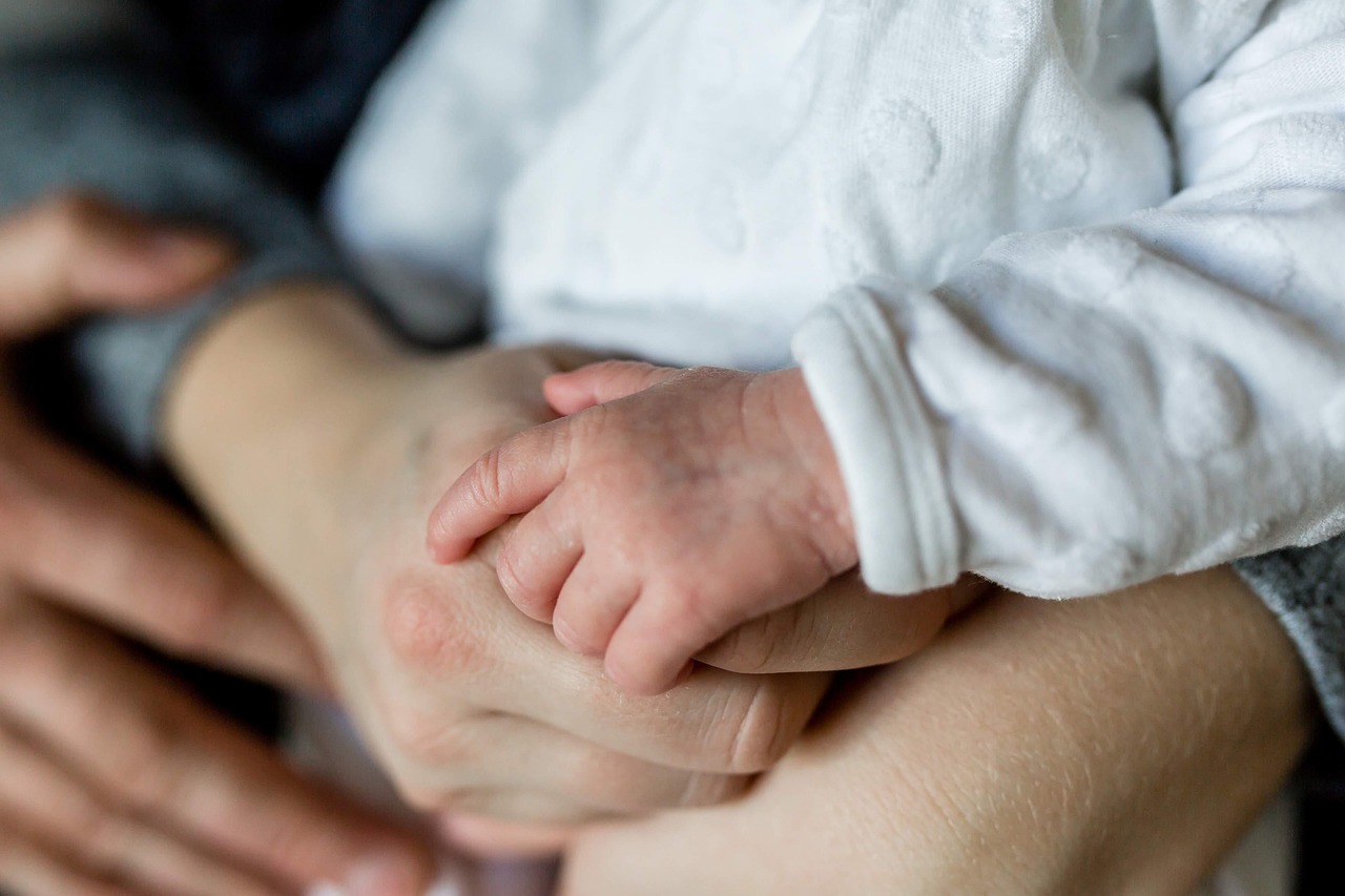 découvrez des activités familiales passionnantes et divertissantes pour tous les âges. que ce soit des sorties en plein air, des jeux à la maison ou des projets créatifs, trouvez des idées pour renforcer les liens familiaux et créer des souvenirs inoubliables.