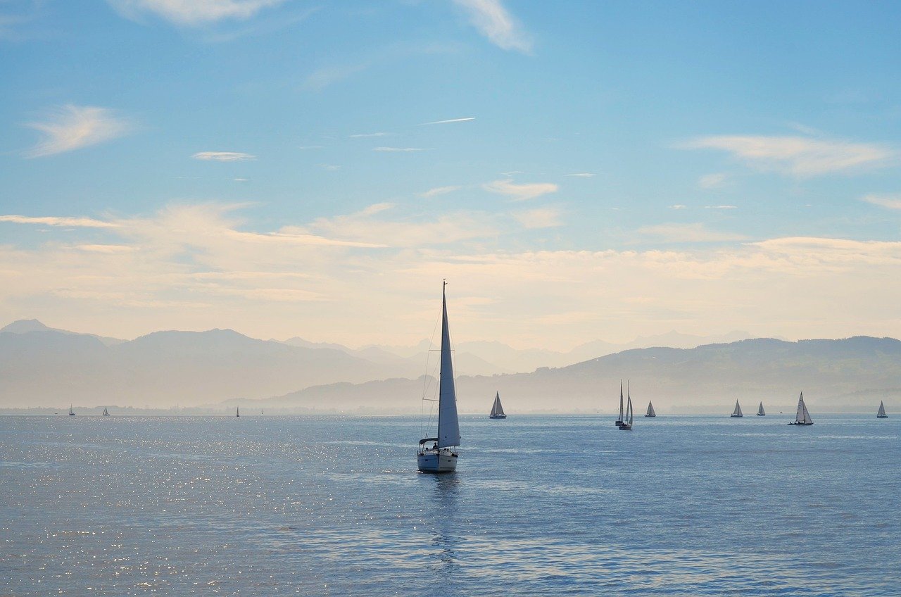 découvrez la beauté naturelle des lacs : des paysages sereins, des activités en plein air, et une biodiversité riche vous attendent. partez à l'aventure et explorez les lacs enchanteurs qui embellissent notre planète.