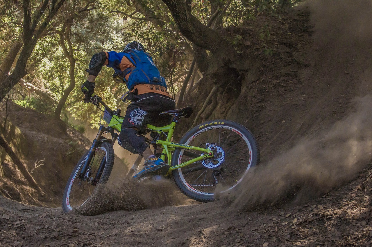 découvrez l'univers du vtt avec des sentiers spectaculaires, des conseils d'experts et des aventures inoubliables en pleine nature. rejoignez la communauté des passionnés de vélo de montagne et explorez des paysages à couper le souffle.