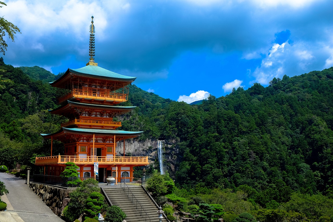 découvrez l'art intemporel de l'architecture traditionnelle, un reflet des cultures et des histoires à travers le monde. explorez les techniques anciennes, les matériaux authentiques et l'harmonie avec la nature qui caractérisent ces chefs-d'œuvre architecturaux.