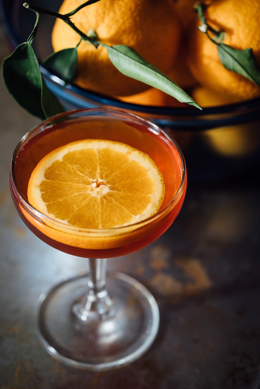 découvrez notre sélection exquise de cocktails rafraîchissants, idéaux pour toutes vos occasions. apprenez à préparer des classiques intemporels et des créations innovantes qui raviront vos invités et éveilleront vos papilles.