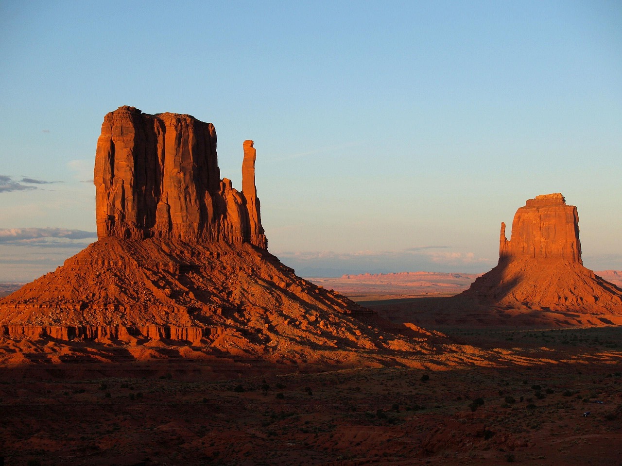 découvrez la beauté époustouflante des monuments naturels à travers le monde. explorez des formations géologiques uniques et des paysages à couper le souffle qui témoignent de la puissance de la nature.