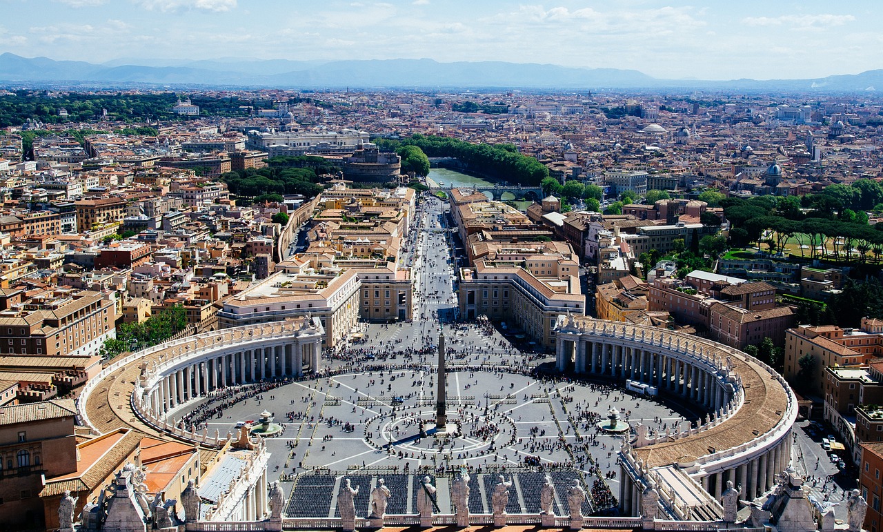 découvrez le sens profond de la pèlerinage, une quête spirituelle qui transcende les frontières culturelles et religieuses. embarquez pour un voyage intérieur enrichissant et vivez des expériences uniques tout en explorant des sites sacrés à travers le monde.