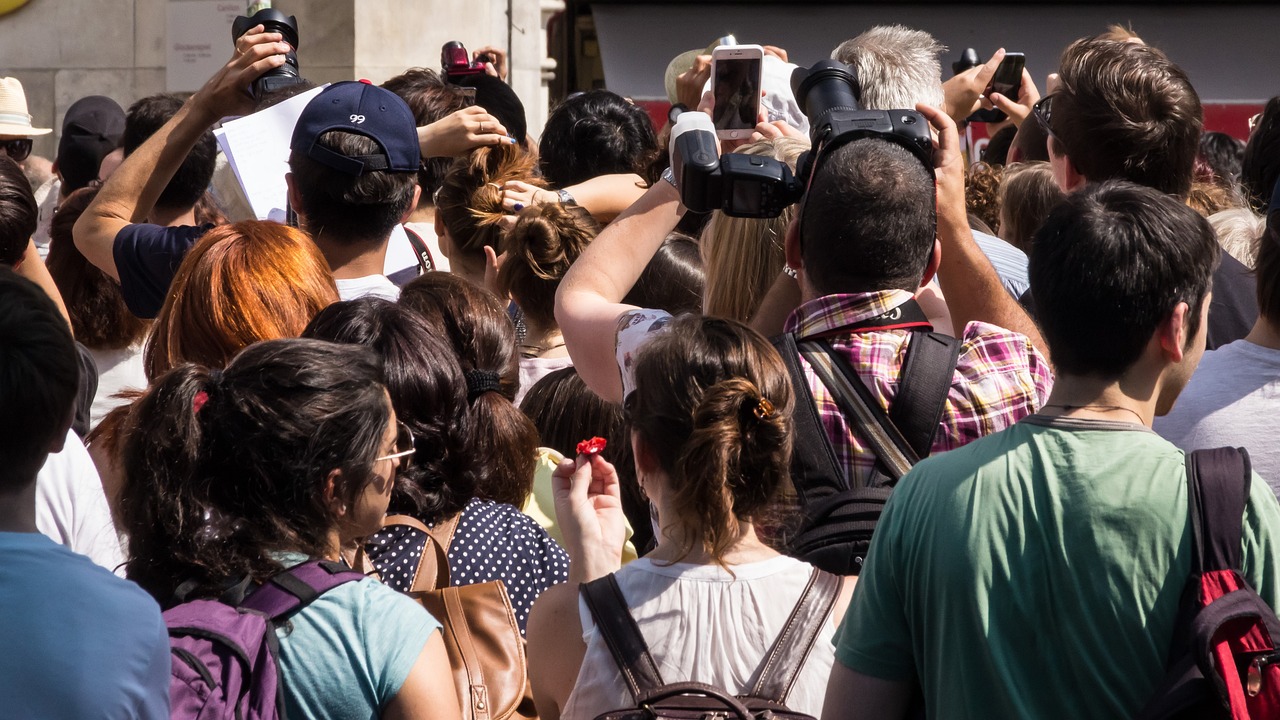 découvrez comment éviter les foules touristiques lors de vos voyages et profitez d'une expérience authentique. explorez des astuces et des destinations moins fréquentées pour savourer pleinement chaque instant de votre aventure.