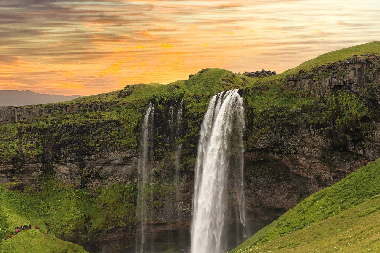 découvrez la beauté envoûtante des cascades à travers le monde. explorez des paysages majestueux, écoutez le doux bruit de l'eau qui tombe et laissez-vous inspirer par la nature dans toute sa splendeur.