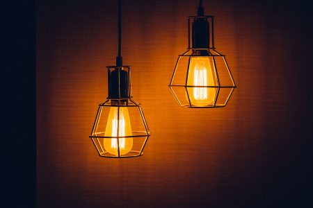 découvrez les véhicules électriques : une option écologique et économique pour un transport durable. apprenez-en davantage sur leurs avantages, l'autonomie, les infrastructures de recharge et l'impact sur l'environnement.