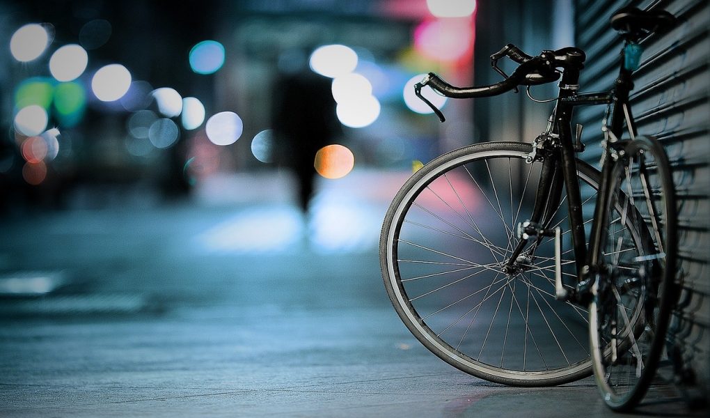 découvrez l'aventure ultime à vélo avec notre guide complet sur le voyage à vélo. explorez des paysages époustouflants, des itinéraires passionnants et des conseils pratiques pour profiter pleinement de votre expérience de cycliste. que vous soyez un amateur ou un expert, préparez-vous à pédaler vers des souvenirs inoubliables.