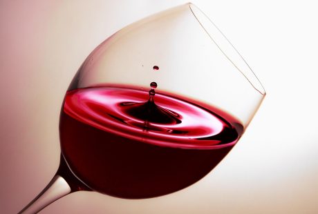 découvrez l'univers fascinant des caves à vin, où tradition et passion se mêlent pour offrir une expérience unique aux amateurs de vin. explorez des dégustations, des visites de chais et des conseils d'experts pour savourer chaque gorgée.