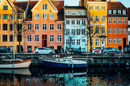 découvrez la beauté des pays nordiques, un mélange fascinant de paysages époustouflants, de cultures riches et d'expériences uniques. explorez la norvège, la suède, le danemark et plus encore à travers des aventures en plein air, une gastronomie délicieuse et un patrimoine historique captivant.