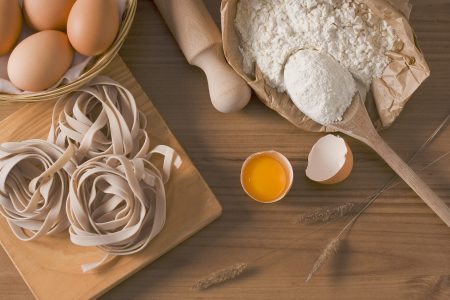 découvrez l'art de la gastronomie, une célébration des saveurs et de la créativité culinaire. plongez dans un monde de recettes raffinées, d'ingrédients exquis et de traditions gastronomiques du monde entier.