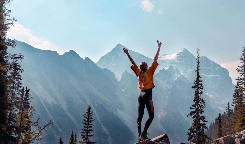découvrez le plaisir de la randonnée en pleine nature ! que vous soyez débutant ou randonneur expérimenté, trouvez des sentiers adaptés, des conseils pratiques et des astuces pour profiter au maximum de votre aventure en plein air.