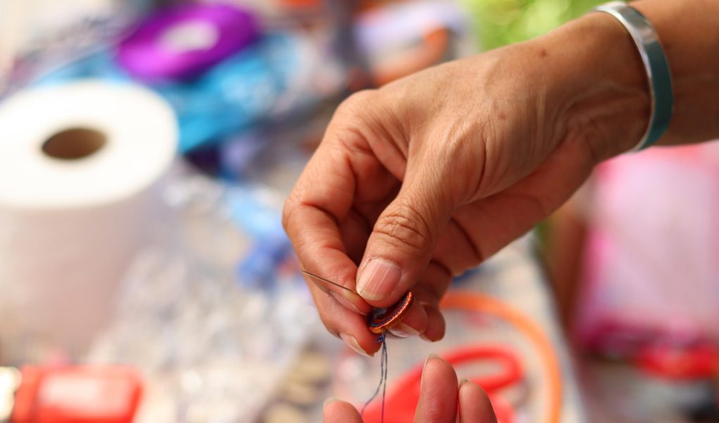 découvrez l'art du savoir-faire avec notre exploration de l'artisanat. plongez dans un monde où la précision, la tradition et la passion se rencontrent pour créer des pièces uniques et authentiques, symboles de qualité et d'innovation.